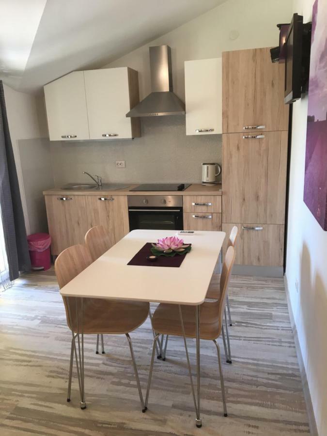 Apartment Josipa Grebaštica Rom bilde